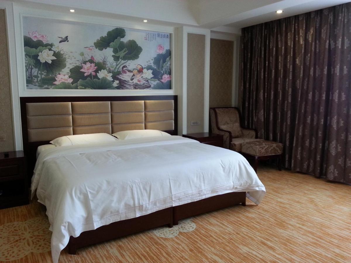 New West Street Hotel - Grand Wing Yangshuo Zimmer foto